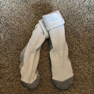 Women's calf height socks